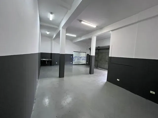 Ponto com 300m², para alugar, no bairro Vila Nair em São José dos Campos