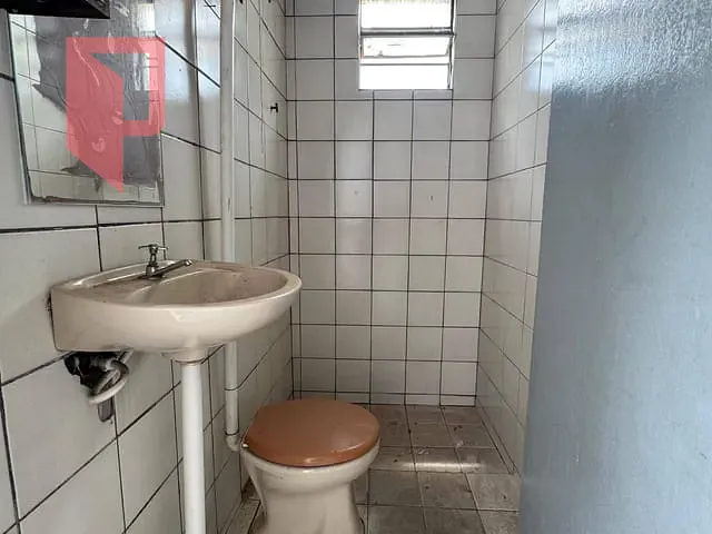 Loja para alugar, no bairro Caiçaras em Belo Horizonte