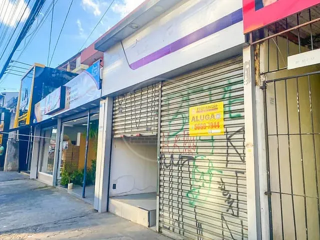 Ponto com 120m², para alugar, no bairro Jardim Myrna em São Paulo