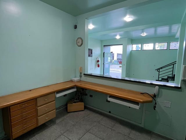 Ponto com 307m², para alugar, no bairro Centro em Taubaté