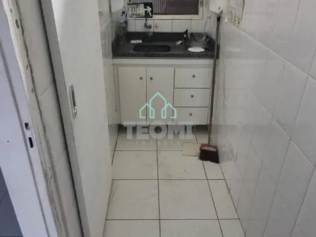 Ponto com 234m², para alugar, no bairro Independência em Taubaté