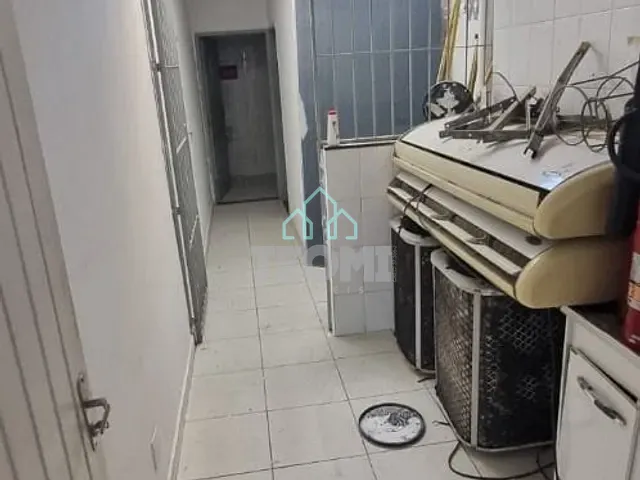 Ponto com 234m², para alugar, no bairro Independência em Taubaté