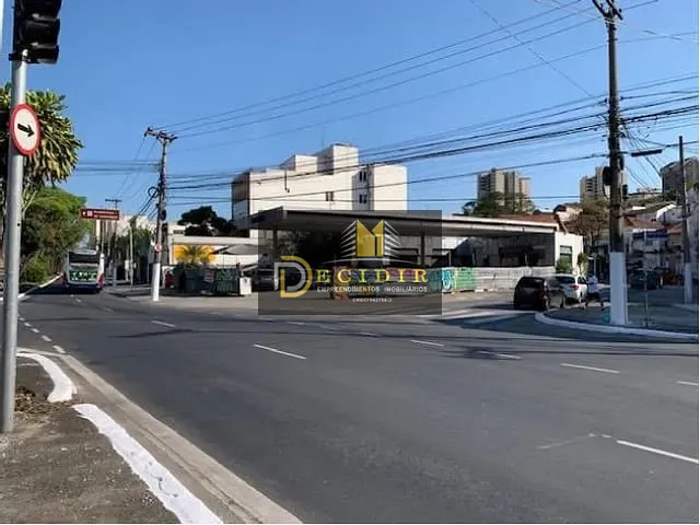 Ponto com 800m², para alugar, no bairro Vila Monumento em São Paulo