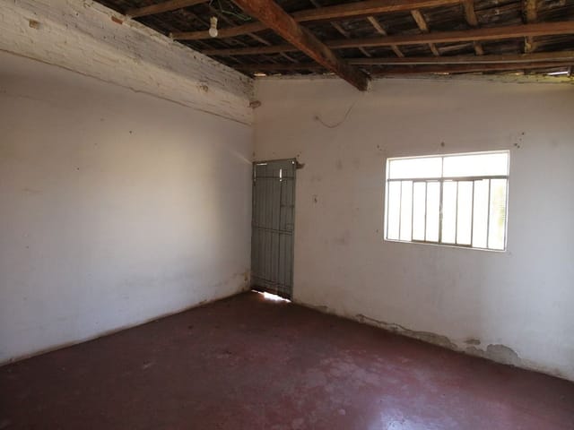 Ponto com 245m², à venda, no bairro Vila Brasil em São João da Boa Vista
