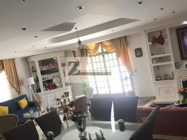 Sobrado com 480m², para alugar, no bairro Centro em Guarulhos