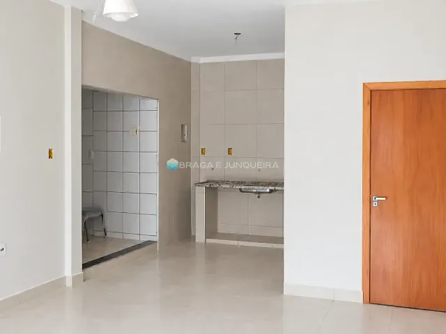 Loja para alugar, no bairro Parque Industrial em São José do Rio Preto