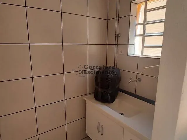 Ponto para alugar, no bairro Vila Martinez em Jacareí