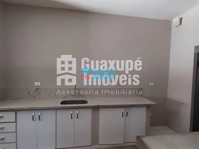 Ponto com 136m², à venda, no bairro centro em GUAXUPÉ