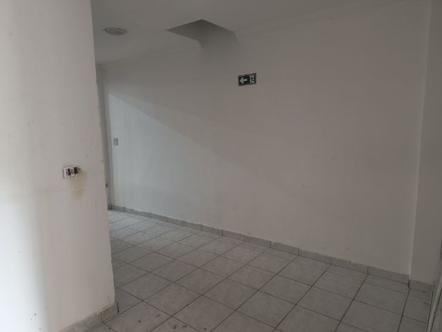 Foto do Ponto - Ponto Comercial 91m² no Centro de Cotia | 2 Salas | Alto Fluxo de Pessoas | Ideal para Escritório ou Comércio | Casa Husti Imóveis
