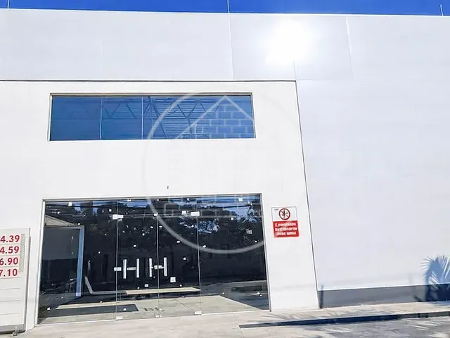 Ponto com 230m², para alugar, no bairro Jurubatuba em São Paulo