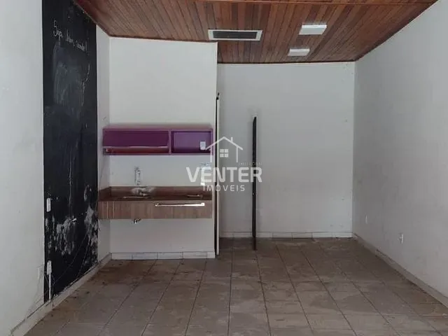 Ponto com 30m², para alugar, no bairro Centro em Taubaté