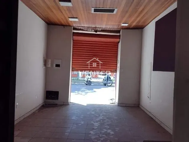 Ponto com 30m², para alugar, no bairro Centro em Taubaté