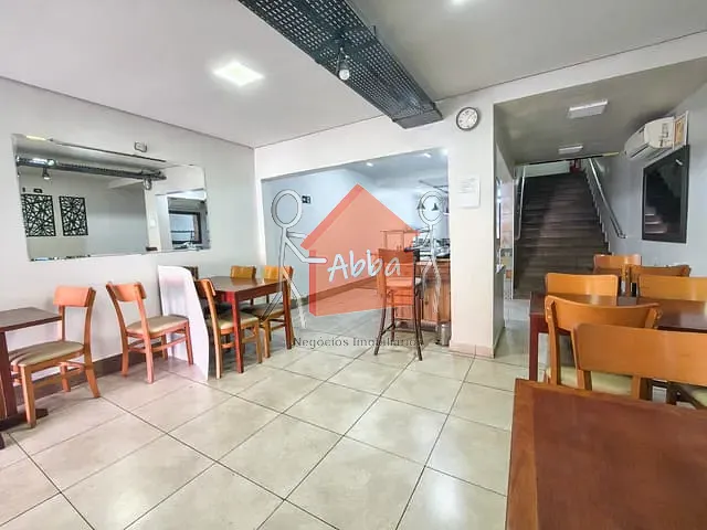 Ponto à venda, no bairro Santo Amaro em São Paulo