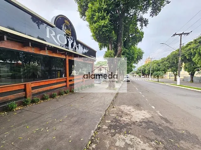 Ponto com 358m², à venda ou para alugar, no bairro centro em Jacarezinho