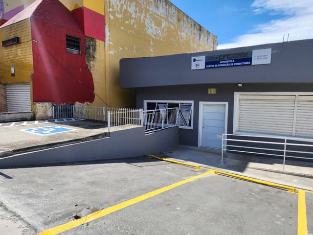 Foto do Ponto - Ponto Comercial para Locação – 115m² – 4 salas e 3 banheiros - Centro de Cotia | 3 Vagas + Excelente Visibilidade | Casa Husti Imóveis