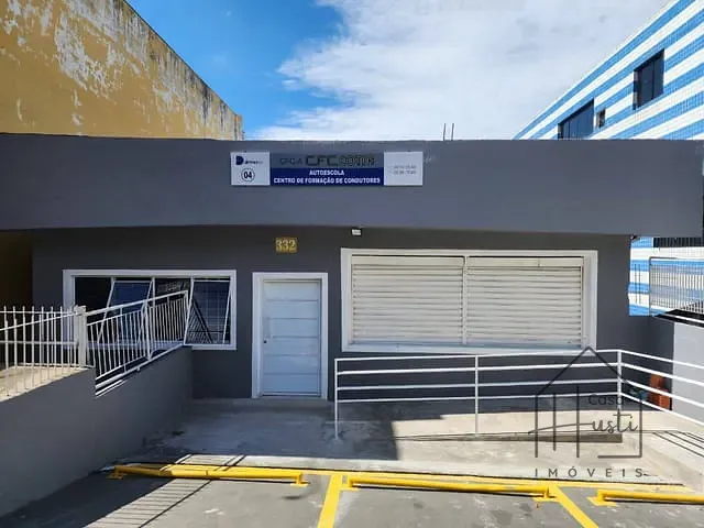 Ponto com 154m², para alugar, no bairro Centro em Cotia