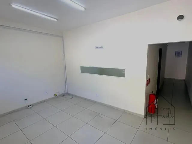 Ponto com 154m², para alugar, no bairro Centro em Cotia