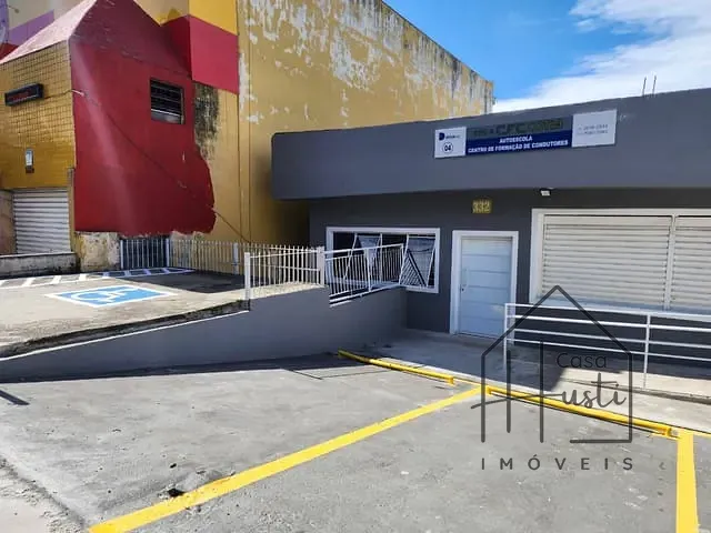 Ponto com 154m², para alugar, no bairro Centro em Cotia