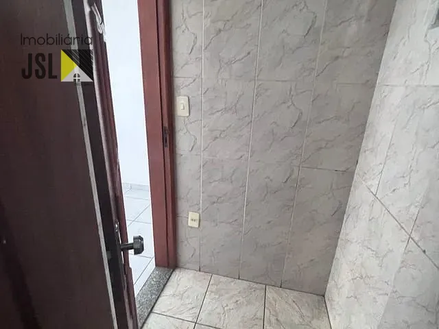 Ponto com 40m², para alugar, no bairro Centro em Caçapava