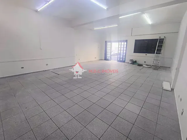 Ponto com 100m², para alugar, no bairro Bela Vista em São Paulo