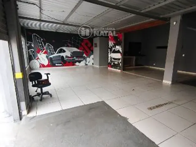 Ponto com 300m², para alugar, no bairro Centro em Londrina