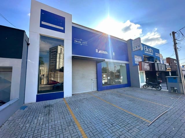 Ponto com 300m², para alugar, no bairro Jardim das Nações em Taubaté