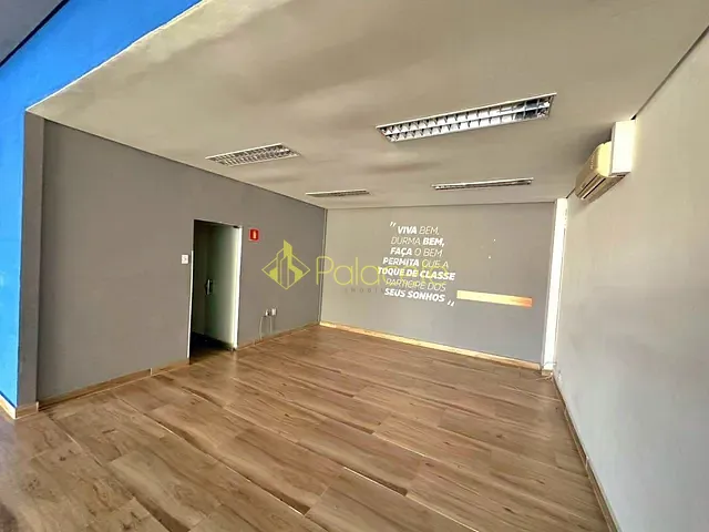 Ponto com 300m², para alugar, no bairro Jardim das Nações em Taubaté