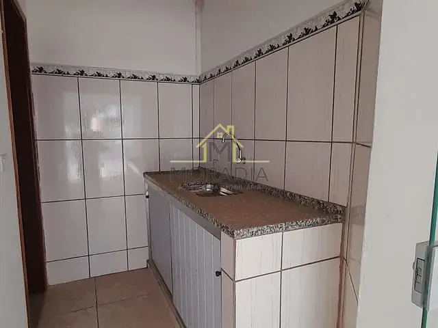 Ponto com 2m², para alugar, no bairro Centro em Guaxupé