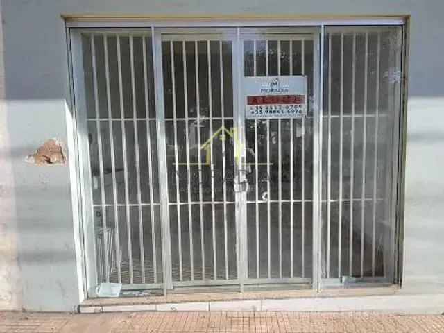 Ponto com 2m², para alugar, no bairro Centro em Guaxupé