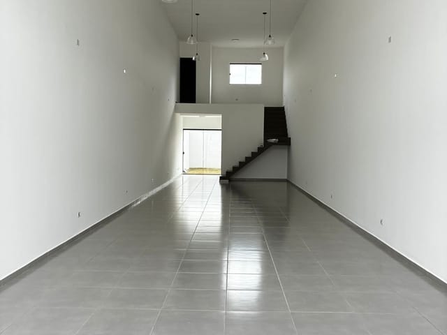 Ponto com 150m², à venda, no bairro Chácara do Visconde em Taubaté