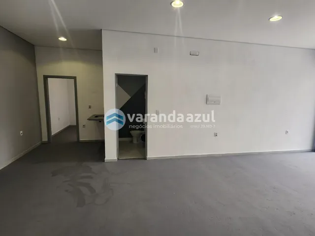 Ponto com 150m², para alugar, no bairro Jardim Marica em Mogi das Cruzes