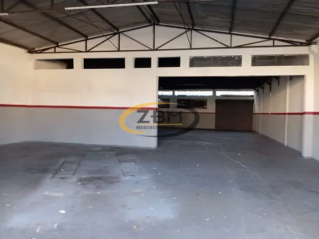 Galpão / Barracão com 420m², para alugar, no bairro Jardim Agari em Londrina