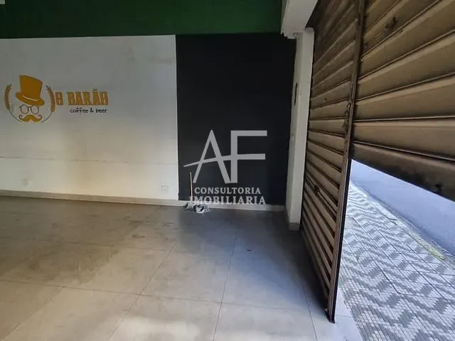 Ponto com 250m², para alugar, no bairro Centro em Taubaté