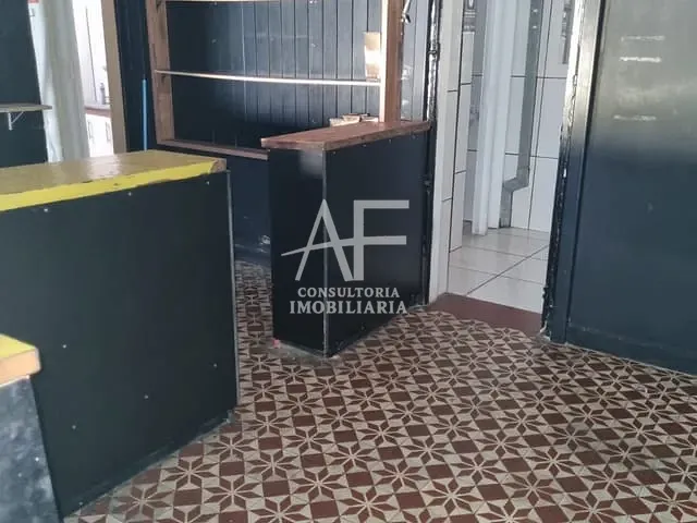 Ponto com 250m², para alugar, no bairro Centro em Taubaté