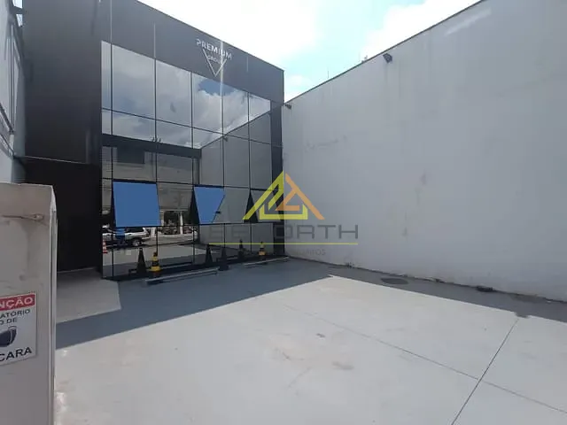 Prédio com 670m², para alugar, no bairro Santana em São Paulo
