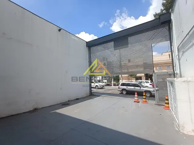 Prédio com 670m², para alugar, no bairro Santana em São Paulo