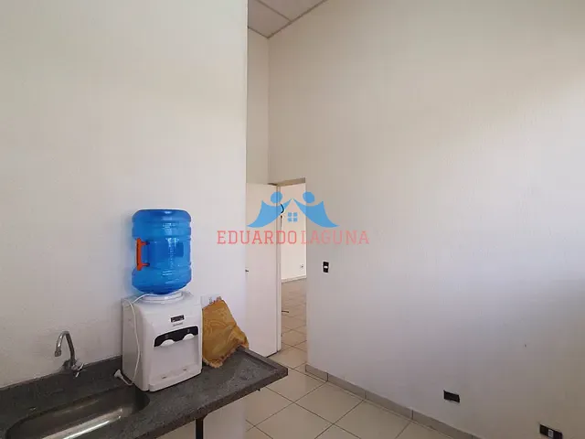 Ponto para alugar, no bairro Vila Maria Trindade em São Paulo