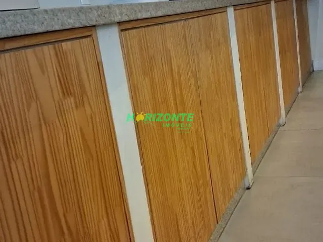 Ponto com 70m², à venda, no bairro Urbanova IV em São José dos Campos