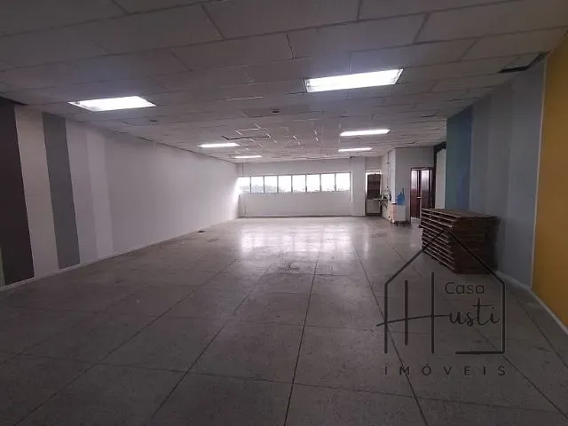 Ponto com 106m², para alugar, no bairro Vila Monte Serrat em Cotia