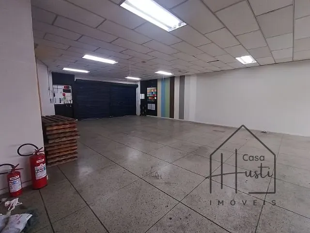 Ponto com 106m², para alugar, no bairro Vila Monte Serrat em Cotia