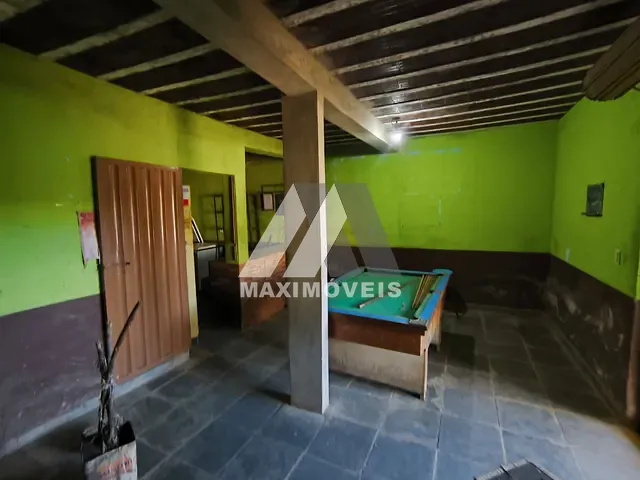 Ponto com 281m², para alugar, no bairro Canoeiro em Araçuaí