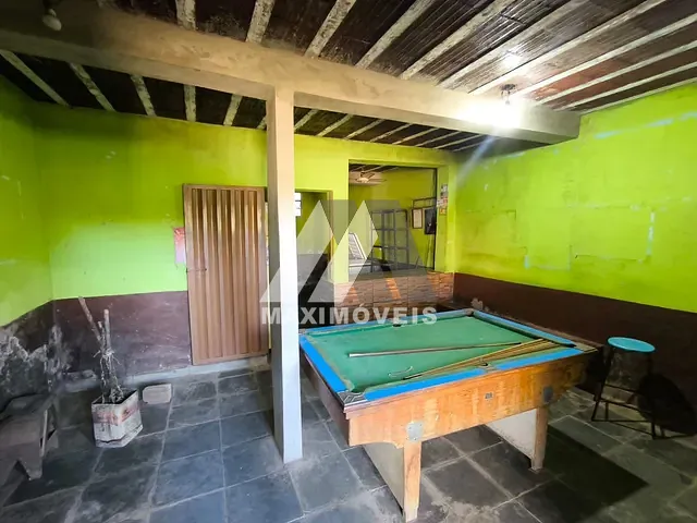 Ponto com 281m², para alugar, no bairro Canoeiro em Araçuaí