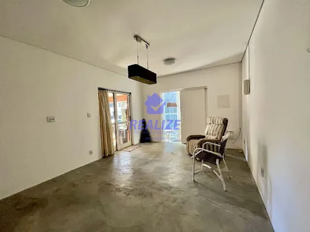 Ponto com 700m², à venda, no bairro Centro em Botucatu