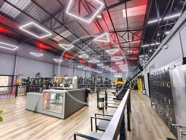 Ponto com 800m², à venda, no bairro Vila São Paulo em São Paulo