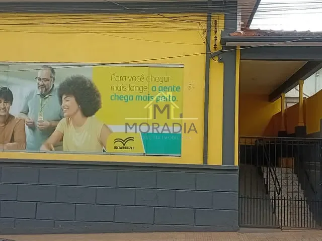Ponto com 71m², para alugar, no bairro Centro em Guaxupé