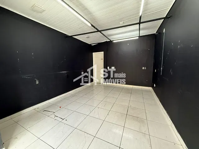 Ponto com 50m², para alugar, no bairro CENTRO em Andradas