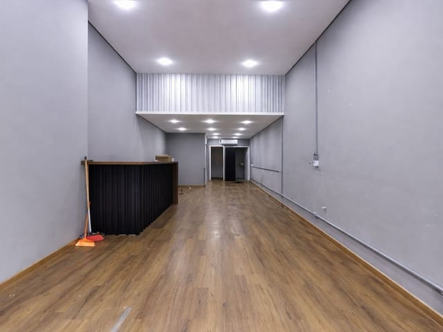 Ponto com 180m², para alugar, no bairro Vila Nova Conceição em São Paulo