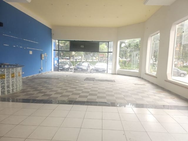 Ponto com 270m², para alugar, no bairro Vila Gilda em Santo André