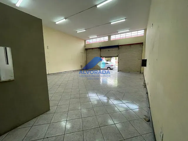 Ponto com 200m², à venda ou para alugar, no bairro Centro em Jacareí