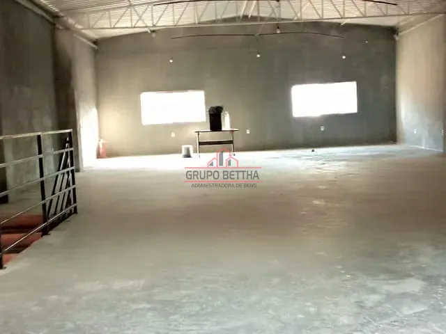 Ponto com 400m², para alugar, no bairro Vila São João em Barueri